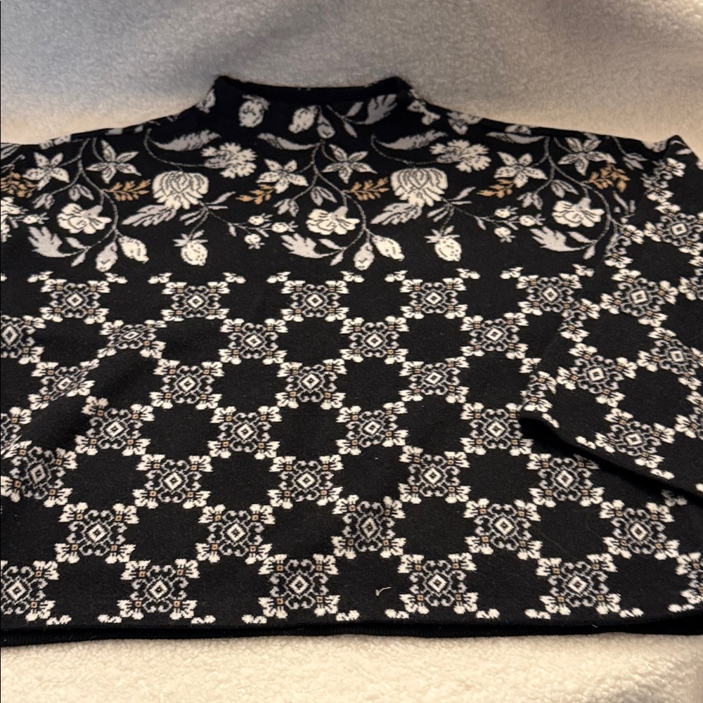 Ann Taylor Black and White Floral Sweatshirt